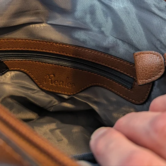 Realer Soft Brown Faux Leather Purse Handbag Large Bucket Hobo Crossbody - Picture 5 of 12